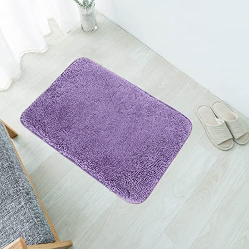Soft Plush Bath Mat with Non-Slip Base and Quick Dry