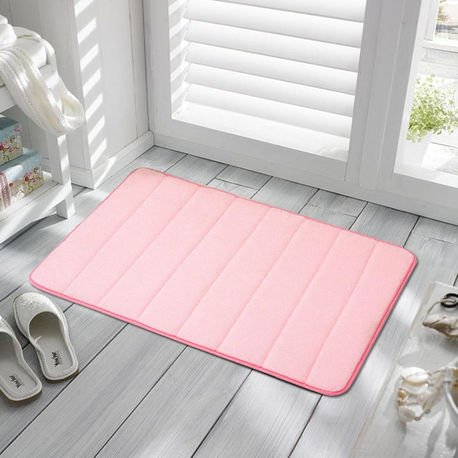 Memory Foam Bath Mat with Coral Velvet Feel 1